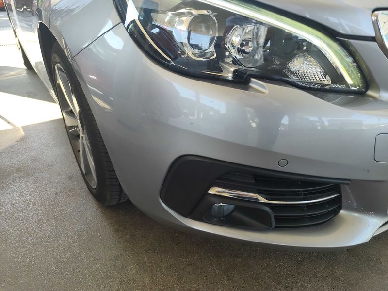 Peugeot 308 1.5 Blue-HDi Allure 2019 – снимка 20