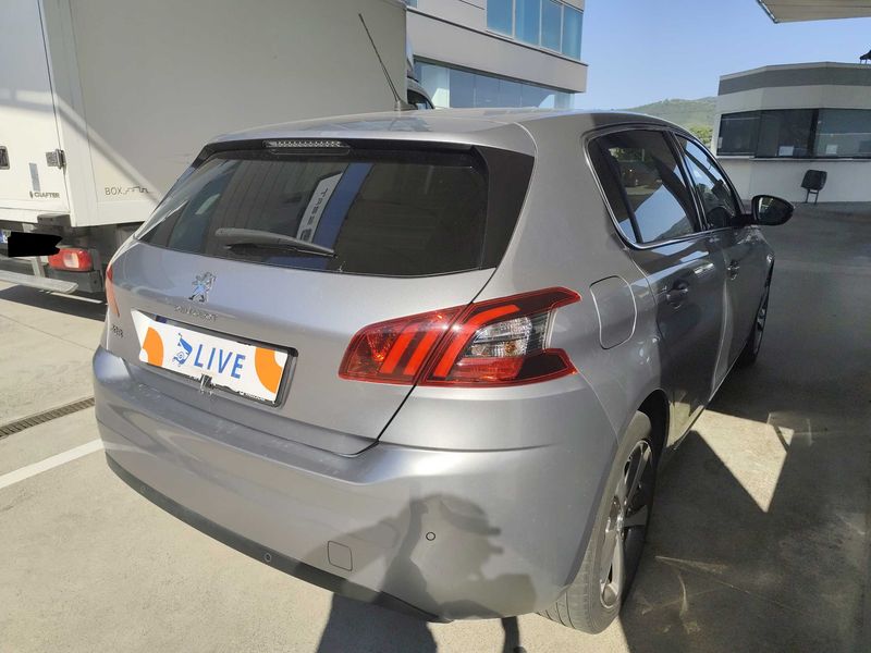 Peugeot 308 1.5 Blue-HDi Allure 2019 – снимка 5