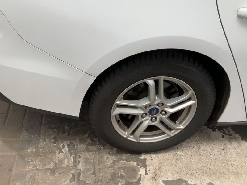 Ford Focus 1.5 TDCi EcoBlue Cool&Connect 2020 – снимка 9