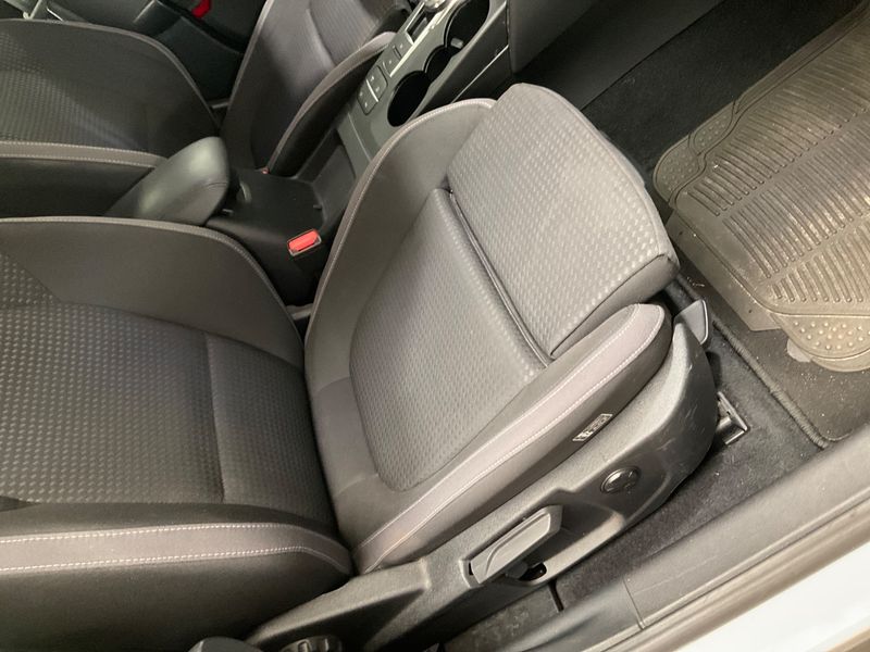 Ford Focus 1.5 TDCi EcoBlue Cool&Connect 2020 – снимка 35