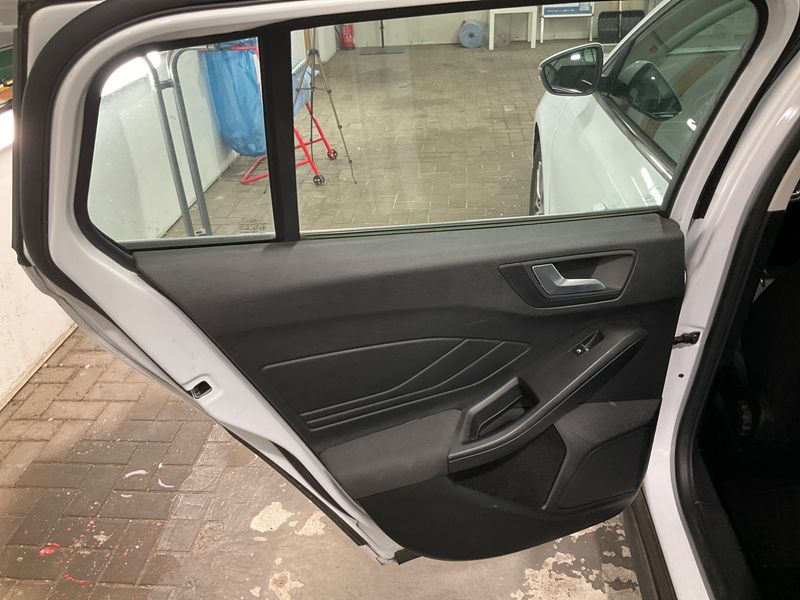 Ford Focus 1.5 TDCi EcoBlue Cool&Connect 2020 – снимка 30