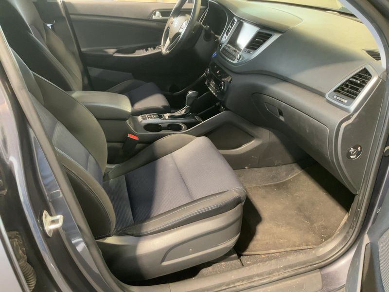 Hyundai Tucson 2.0 CRDi Xpossible 4WD 2016 – снимка 16