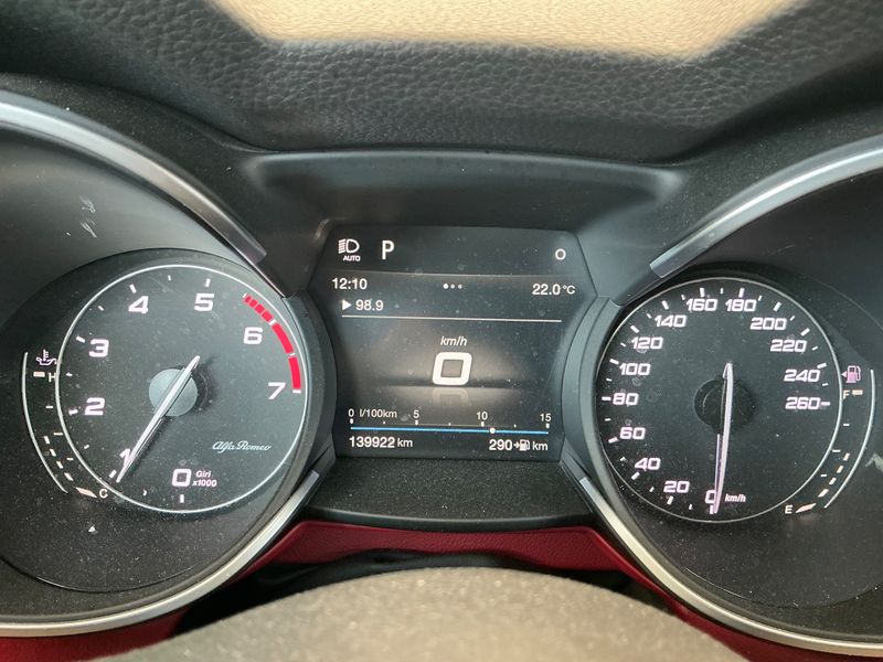 Alfa Romeo Stelvio 2.0 Turbo Executive Q4 2018 – снимка 18