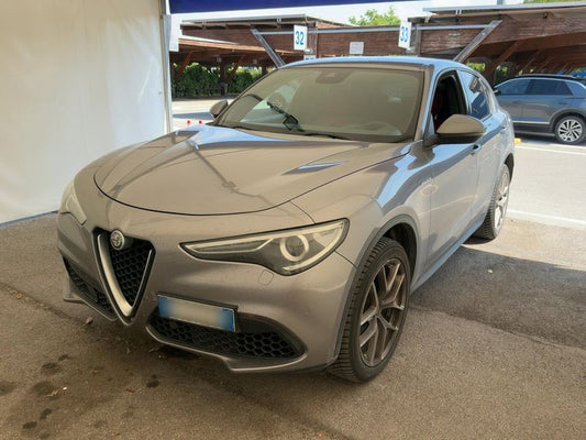 Alfa Romeo Stelvio 2.0 Turbo Executive Q4 2018 – снимка 1