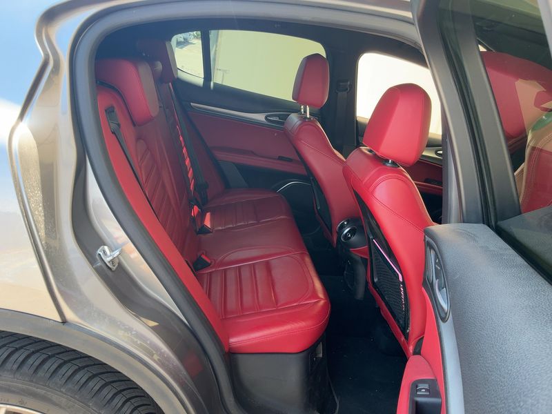 Alfa Romeo Stelvio 2.0 Turbo Executive Q4 2018 – снимка 19