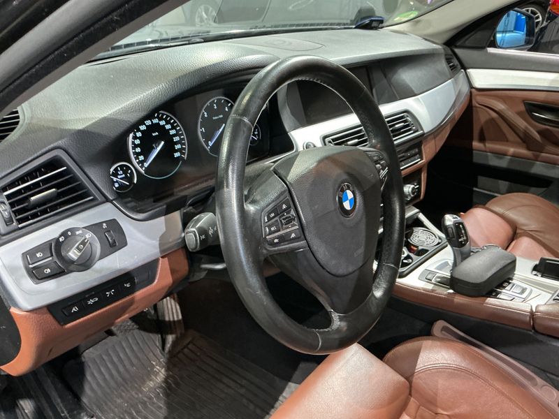 BMW 5er 530d xDrive 2013 – снимка 37