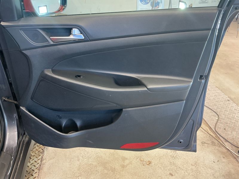 Hyundai Tucson 1.7 CRDi Classic blue 2WD 2018 – снимка 26