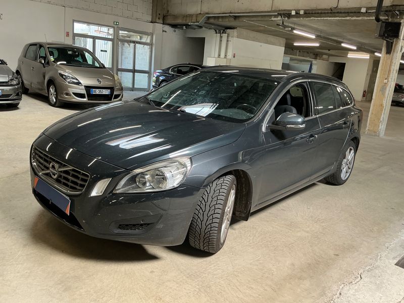 Volvo V60 2.0 D4 Momentum 2011 – снимка 1
