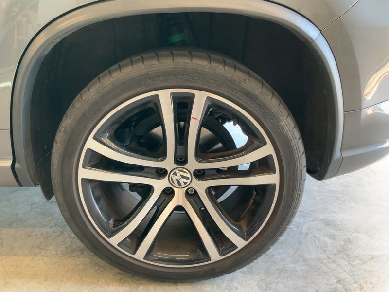 Volkswagen Tiguan 2.0 TDI CityScape 4Motion BlueMotion Tech 2015 – снимка 5