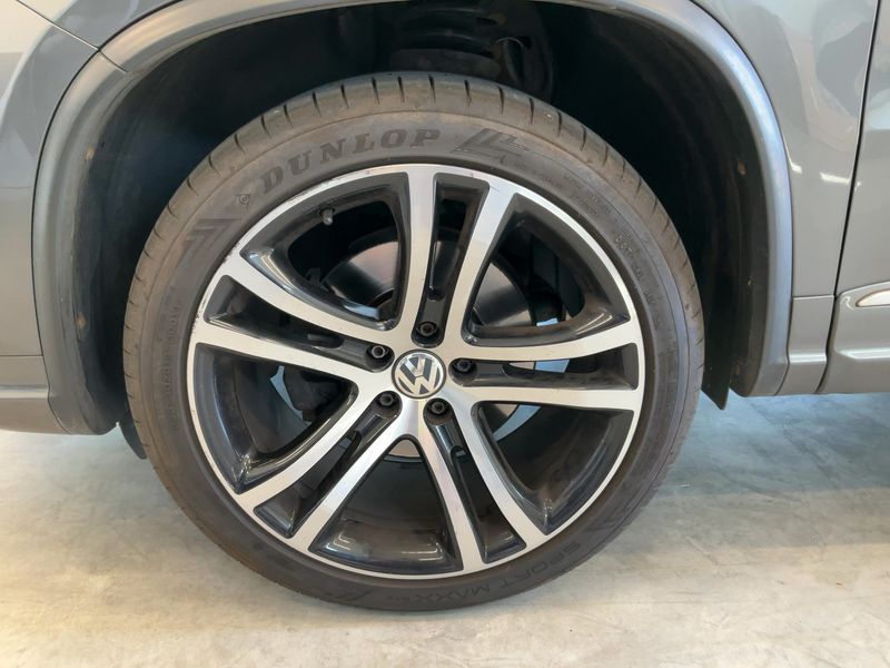 Volkswagen Tiguan 2.0 TDI CityScape 4Motion BlueMotion Tech 2015 – снимка 3