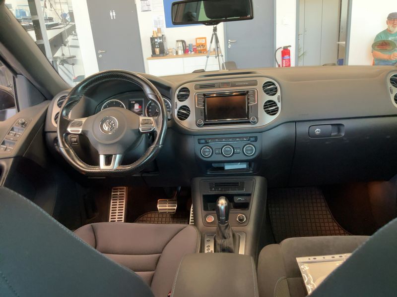 Volkswagen Tiguan 2.0 TDI CityScape 4Motion BlueMotion Tech 2015 – снимка 18