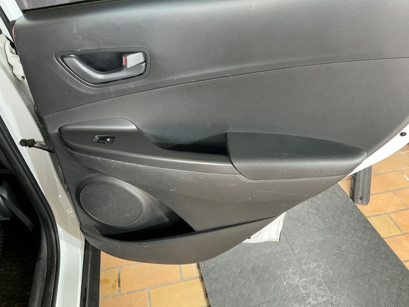 Hyundai Kona 1.0 TGDI Trend 2WD 2019 – снимка 25
