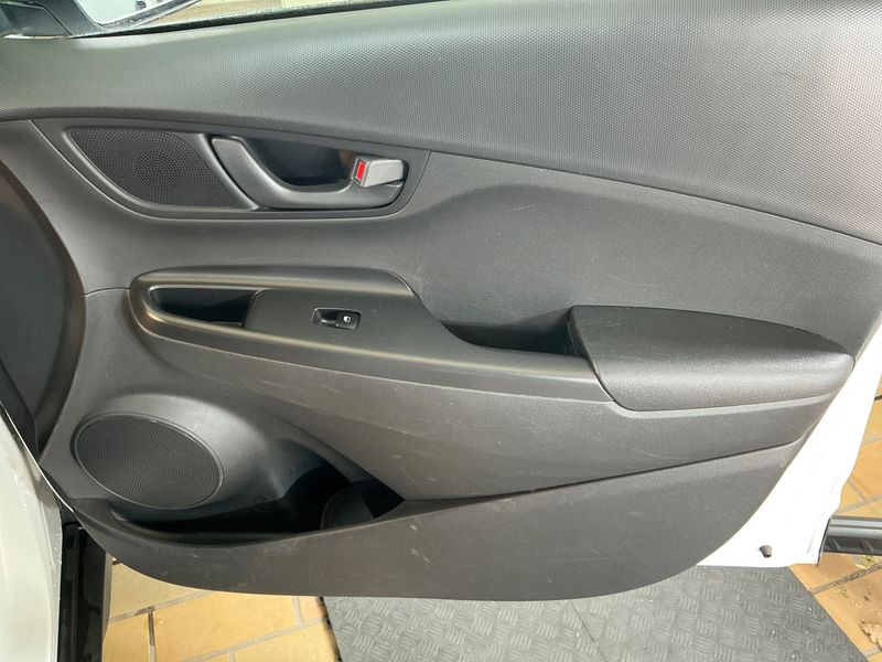 Hyundai Kona 1.0 TGDI Trend 2WD 2019 – снимка 33