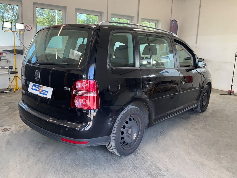 Volkswagen Touran 1.9 TDI Trendline 2007 – снимка 2