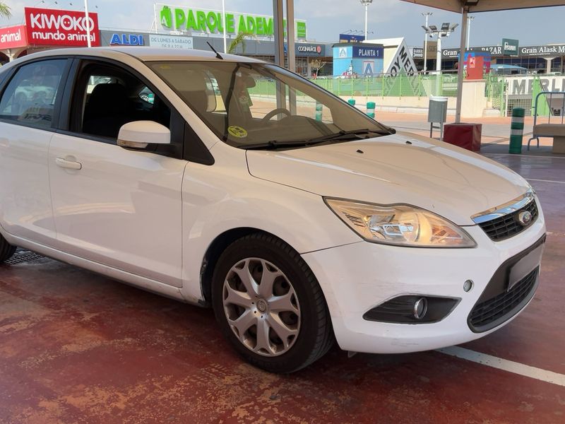 Ford Focus 1.6 TDCi Trend 2010 – снимка 12