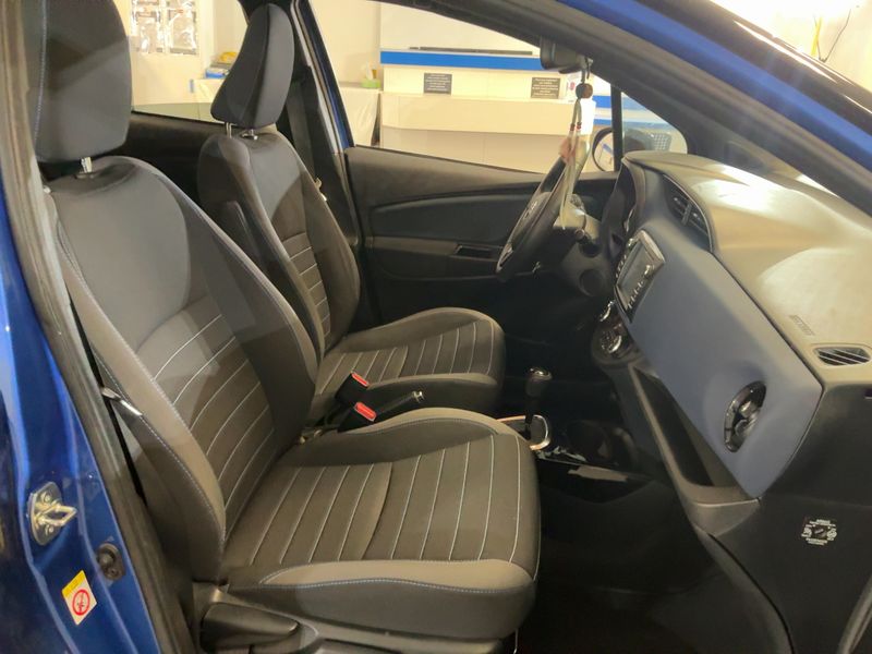 Toyota Yaris 1.5 Hybrid Collection 2018 – снимка 16