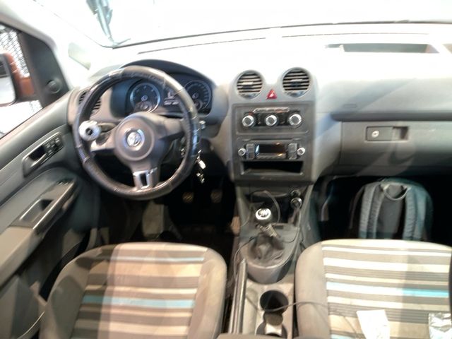 Volkswagen Caddy 1.6 TDI Maxi Roncalli 2012 – снимка 18