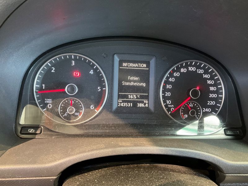 Volkswagen Caddy 1.6 TDI Maxi Roncalli 2012 – снимка 41