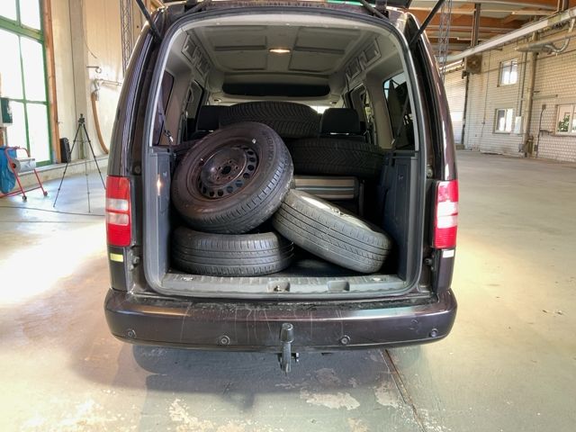 Volkswagen Caddy 1.6 TDI Maxi Roncalli 2012 – снимка 16