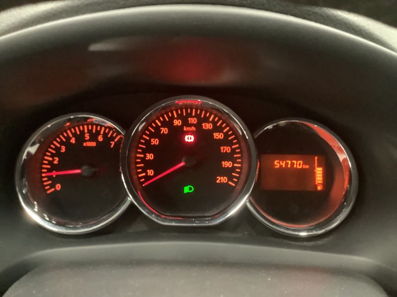 Dacia Sandero 0.9 TCe Stepway Prestige 2014 – снимка 18