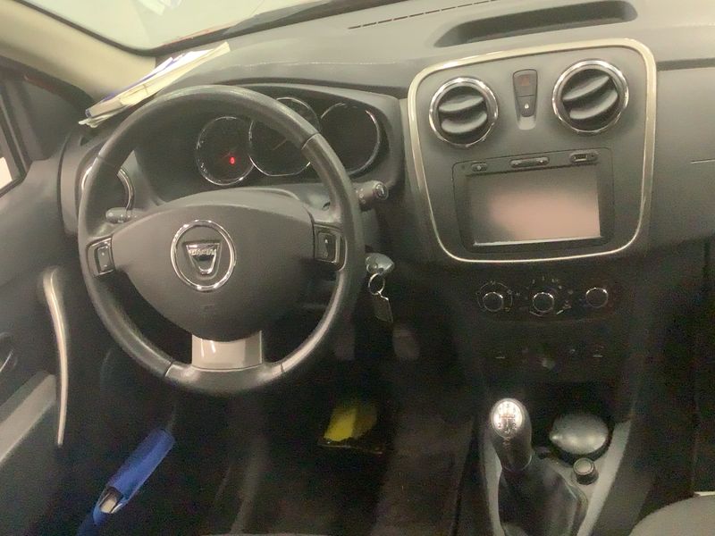 Dacia Sandero 0.9 TCe Stepway Prestige 2014 – снимка 17