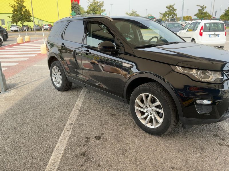Land Rover Discovery Sport 2.0 Td4 SE AWD 2018 – снимка 12