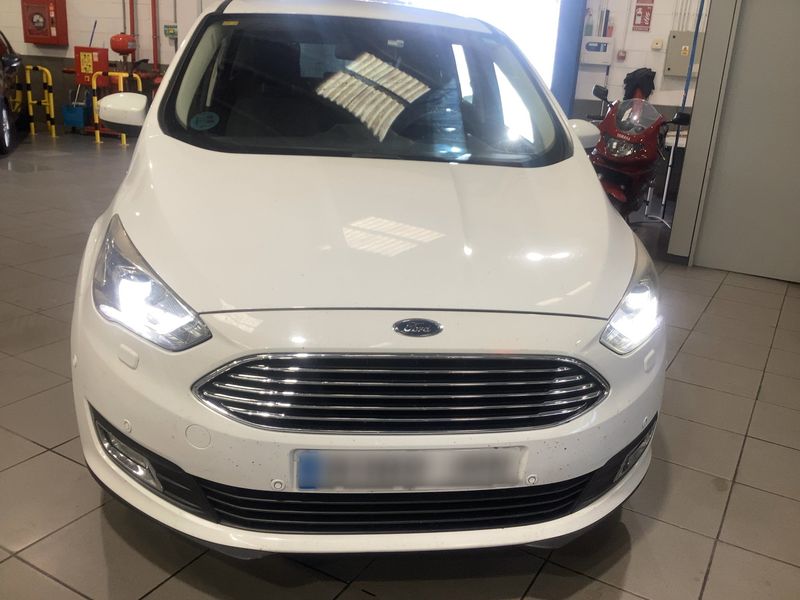 Ford C-Max 1.5 TDCi Titanium 2016 – снимка 14