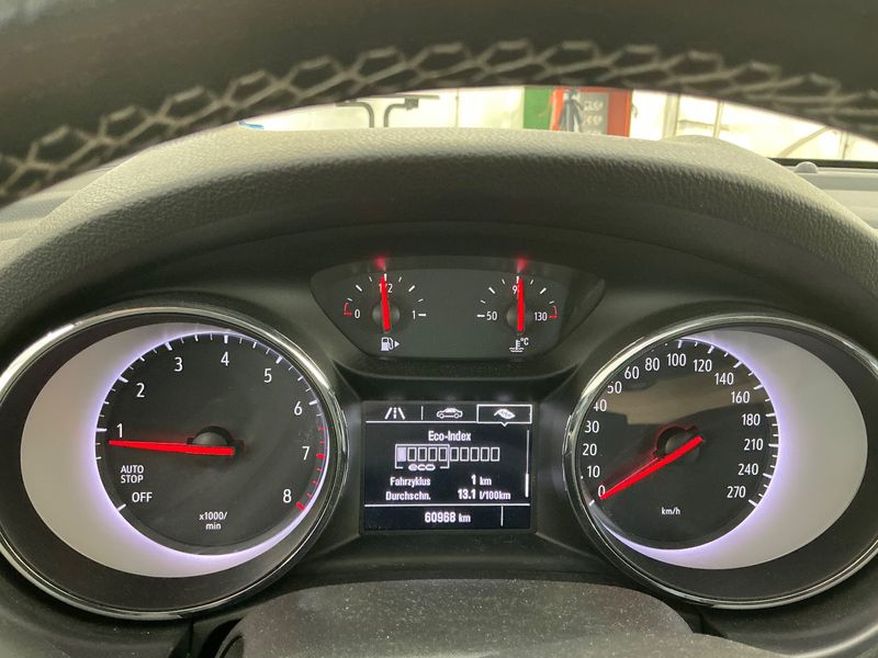 Opel Astra 1.2 Turbo Edition Start/Stop 2022 – снимка 19