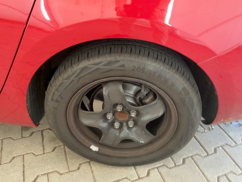 Opel Astra 1.2 Turbo Edition Start/Stop 2022 – снимка 5
