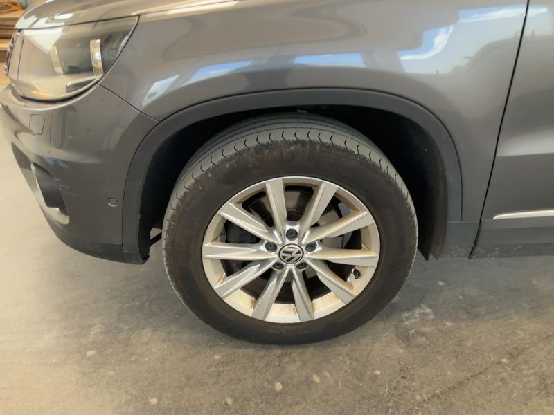 Volkswagen Tiguan 2.0 TDI Track & Style 4Motion BlueMotion Tech 2013 – снимка 3