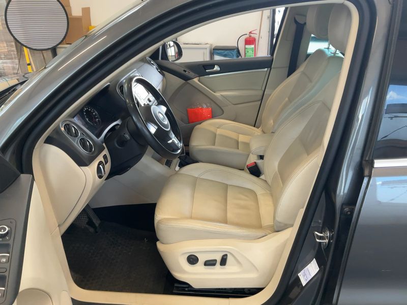 Volkswagen Tiguan 2.0 TDI Track & Style 4Motion BlueMotion Tech 2013 – снимка 17