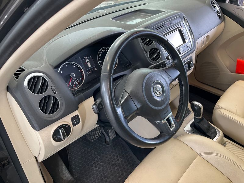 Volkswagen Tiguan 2.0 TDI Track & Style 4Motion BlueMotion Tech 2013 – снимка 31