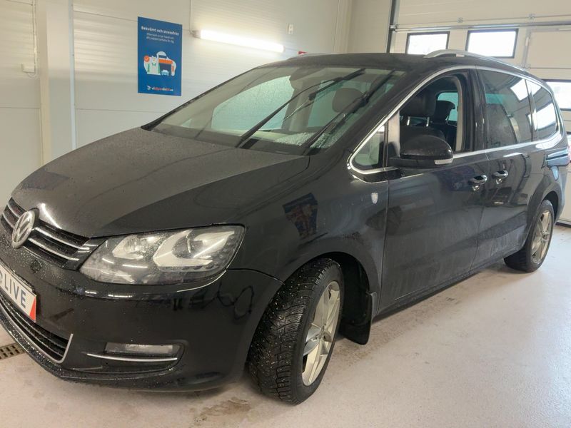 Volkswagen Sharan 2.0 TDI Highline 4Motion BlueMotion Tech 2020 – снимка 2