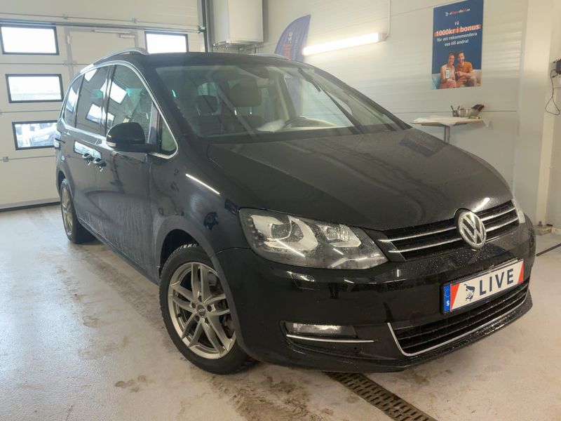 Volkswagen Sharan 2.0 TDI Highline 4Motion BlueMotion Tech 2020 – снимка 12