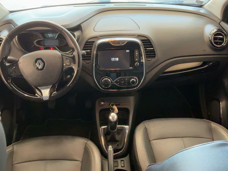 Renault Captur 1.5 dCi Energy Intens 2015 – снимка 18