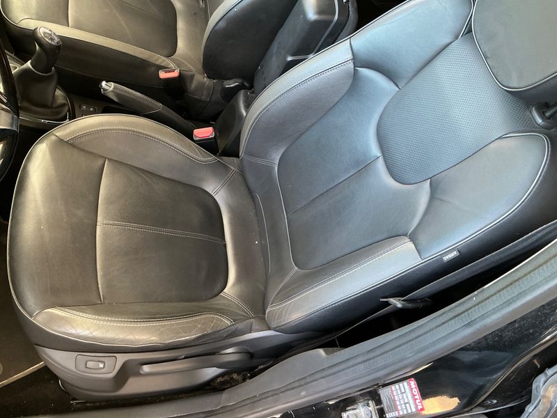 Renault Captur 1.5 dCi Energy Intens 2015 – снимка 26