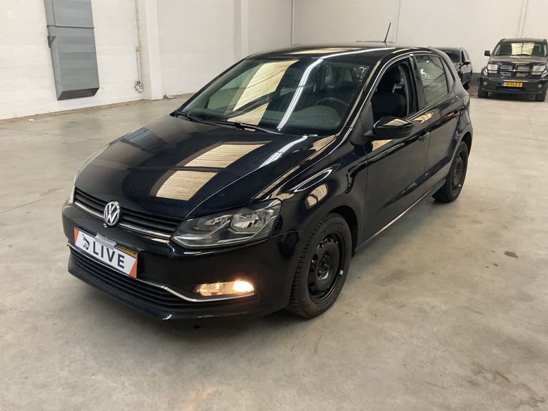 Volkswagen Polo 1.4 TDI Comfortline BlueMotion Tech 2015 – снимка 1