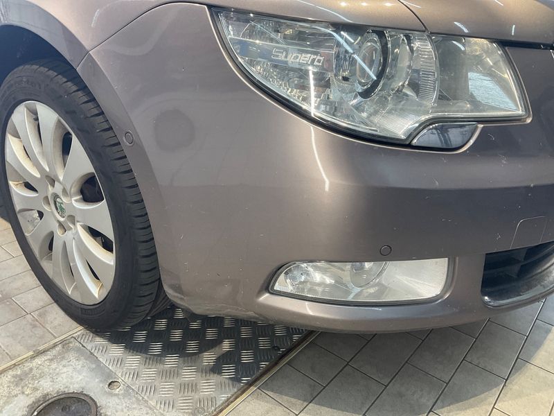 Skoda Superb 2.0 TDI Elegance 2012 – снимка 35