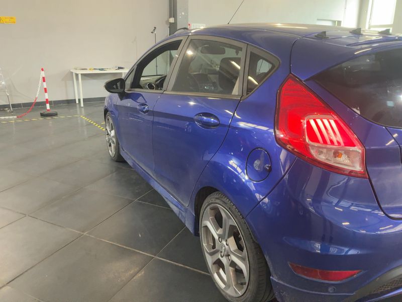 Ford Fiesta 1.6 EcoBoost ST 2017 – снимка 6