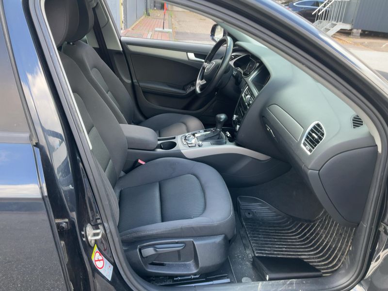 Audi A4 1.8 TFSI Attraction 2012 – снимка 17