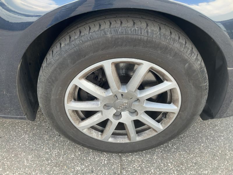 Audi A4 1.8 TFSI Attraction 2012 – снимка 11