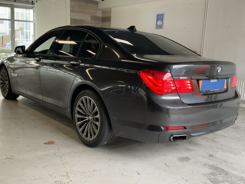 BMW 7er 750i 2009 – снимка 6