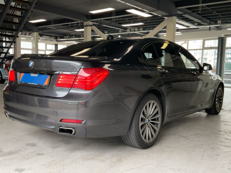 BMW 7er 750i 2009 – снимка 8