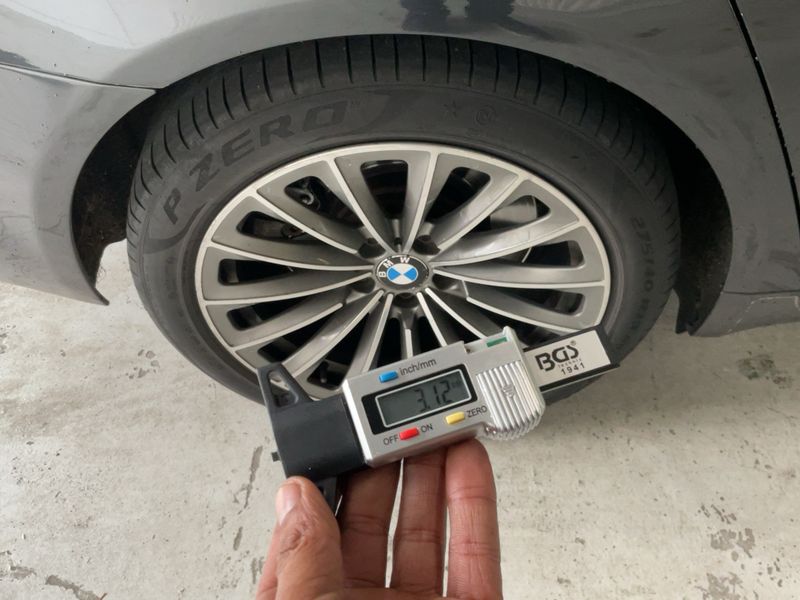 BMW 7er 750i 2009 – снимка 9