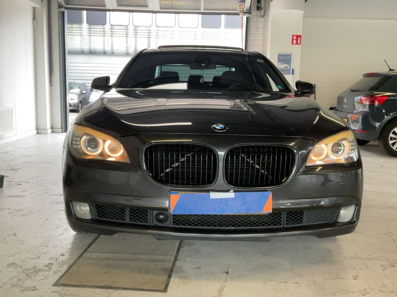 BMW 7er 750i 2009 – снимка 14