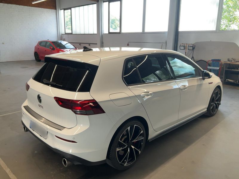 Volkswagen Golf VIII 2.0 TSI GTI 2022 – снимка 8