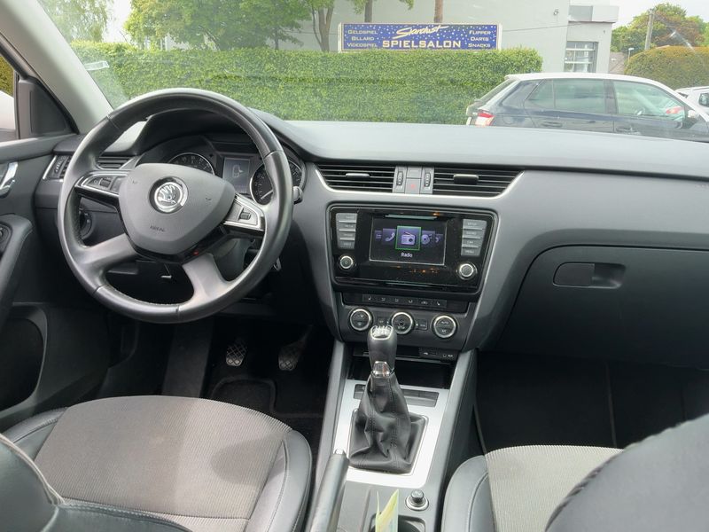 Skoda Octavia 2.0 TDI Elegance 2014 – снимка 18