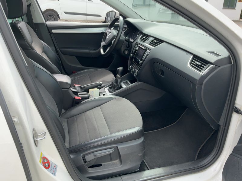 Skoda Octavia 2.0 TDI Elegance 2014 – снимка 17