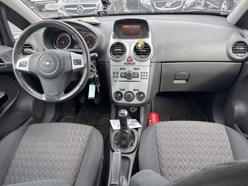 Opel Corsa 1.2 Active 2013 – снимка 11