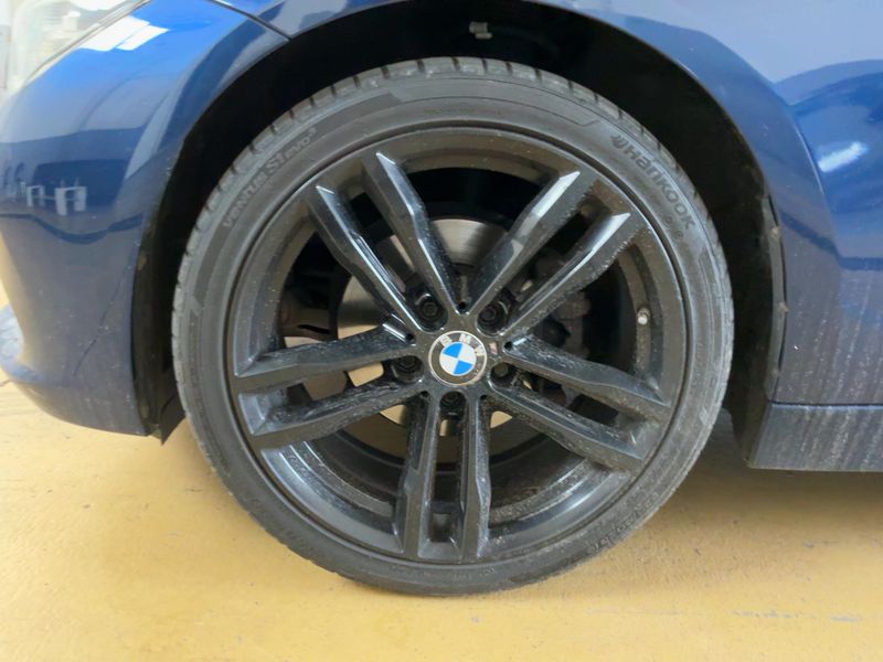 BMW 3er 320i Advantage 2018 – снимка 3
